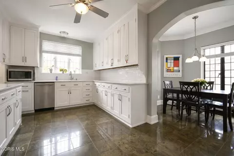Kitchen - 2908 River Rd, Maumee, OH 43537 photo 1 of 1