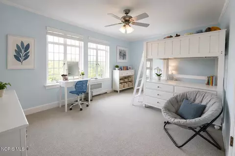 Bedroom - 2908 River Rd, Maumee, OH 43537 photo 5 of 5