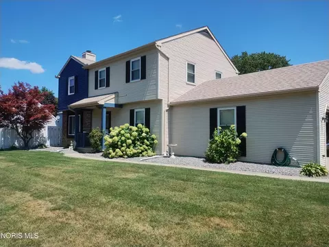 6167 White Oak Dr, Toledo, OH 43615