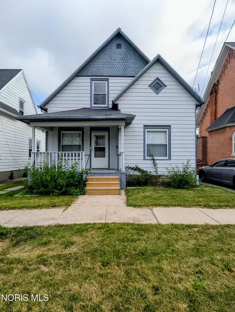 207 W Lawrence St, Montpelier, OH 43543
