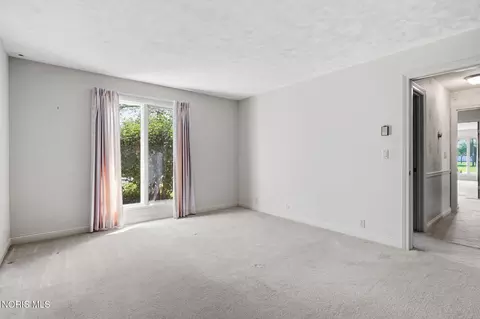 Bedroom - 720 E Sandusky St, Findlay, OH 45840 photo 7 of 8