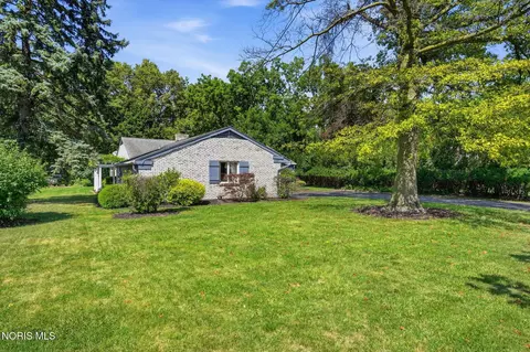 Exterior - 720 E Sandusky St, Findlay, OH 45840 photo 2 of 12
