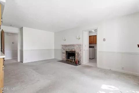 Living - 720 E Sandusky St, Findlay, OH 45840 photo 7 of 7