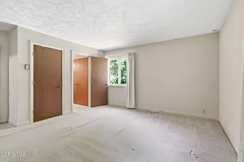 Bedroom - 720 E Sandusky St, Findlay, OH 45840 photo 1 of 8
