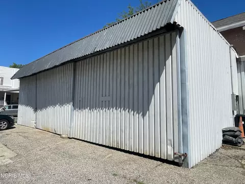 331 S Beech St, Bryan, OH 43506 photo 8