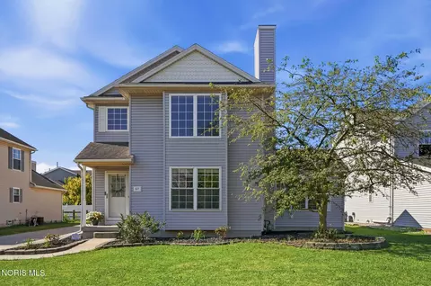 827 Wood Sorrel Ln, Perrysburg, OH 43551
