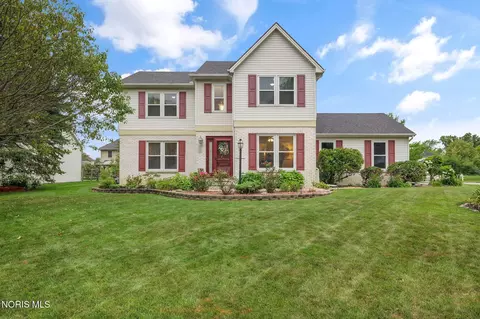 1628 Ridge Cross Rd, Perrysburg, OH 43551