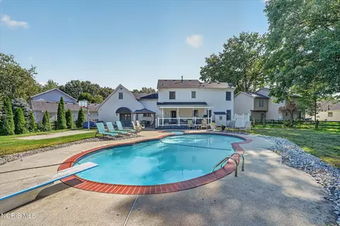 7224 Lilac Ct, Holland, OH 43528