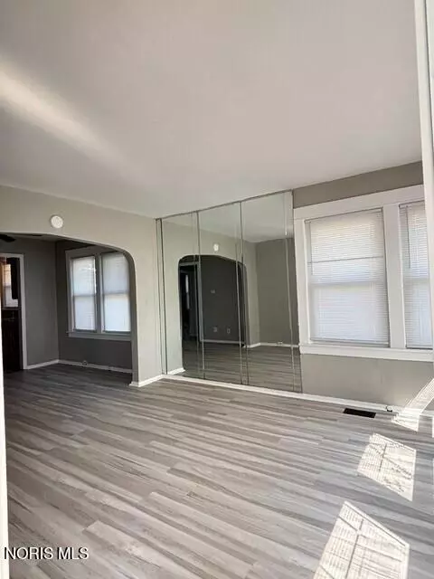 1023 Elysian Ave, Toledo, OH 43607 photo 9