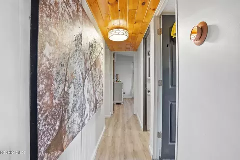 Entry Way - 7572 Ohio 309, Ada, OH 45810 photo 1 of 2