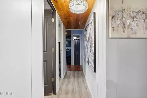 Entry Way - 7572 Ohio 309, Ada, OH 45810 photo 2 of 2