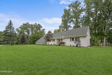 6044 Indian Trl, Sylvania, OH 43560