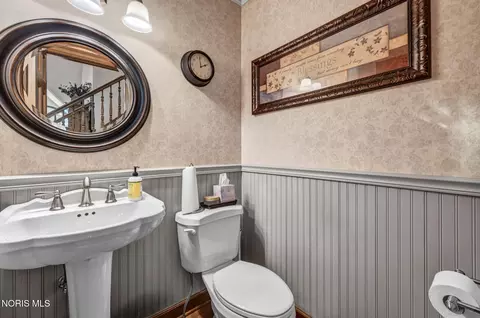 Bath - 5500 Brookview Ln, Upper Sandusky, OH 43351 photo 1 of 6