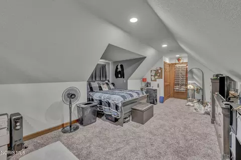 Bedroom - 5500 Brookview Ln, Upper Sandusky, OH 43351 photo 5 of 7