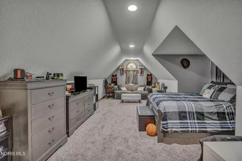 Bedroom - 5500 Brookview Ln, Upper Sandusky, OH 43351 photo 4 of 7