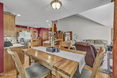 Dining - 5500 Brookview Ln, Upper Sandusky, OH 43351 photo 6 of 6