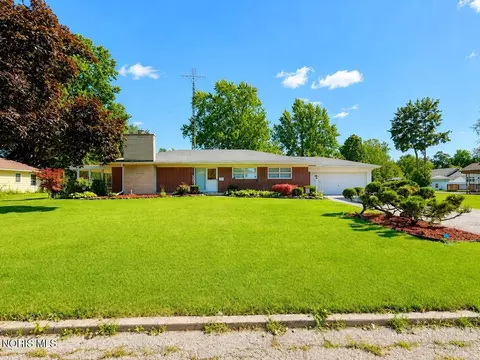 318 Morris Dr, Montpelier, OH 43543