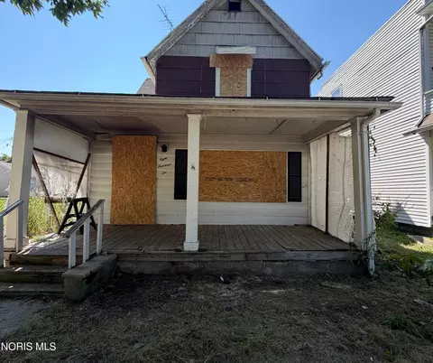 806 Lorain St, Toledo, OH 43609