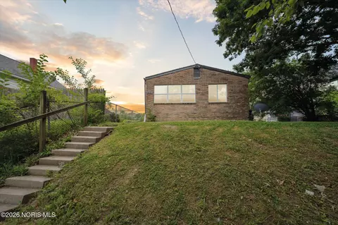 1022 Liberty St, Toledo, OH 43605