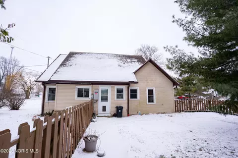 203 E Ash St, Continental, OH 45831 photo 7