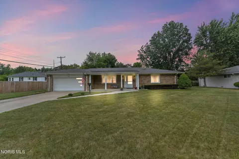 5362 Darlene Dr, Toledo, OH 43615