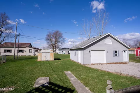 Exterior - 406 N Cherry St, Paulding, OH 45879 photo 7 of 7