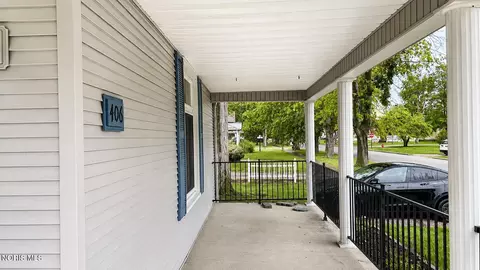 Exterior - 406 N Cherry St, Paulding, OH 45879 photo 3 of 7