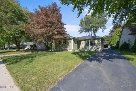 5102 Planet Ave, Toledo, OH 43623