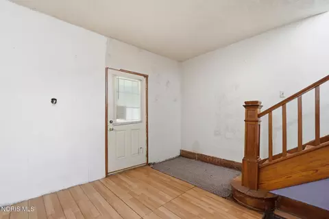 Entry Way - 507 W Perry St, Paulding, OH 45879 photo 1 of 4