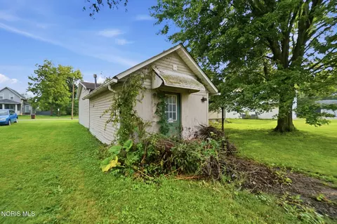 Exterior - 507 W Perry St, Paulding, OH 45879 photo 9 of 9