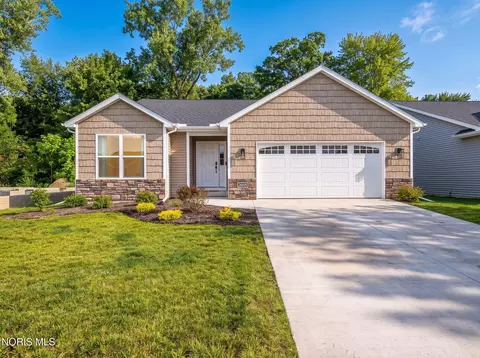 2015 Oakside Rd, Toledo, OH 43615