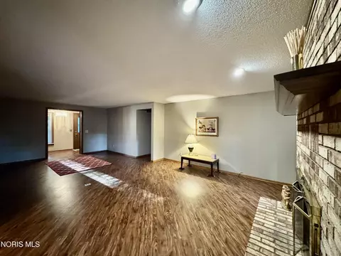 Living - 113 Scott Dr, Bryan, OH 43506 photo 5 of 5