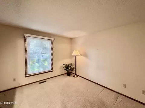 Bedroom - 113 Scott Dr, Bryan, OH 43506 photo 5 of 8