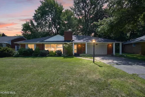 3417 Blairmont Ave, Toledo, OH 43614