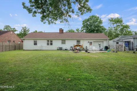 Exterior - 246 Eagle St, Findlay, OH 45840 photo 6 of 10