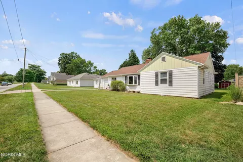 Exterior - 246 Eagle St, Findlay, OH 45840 photo 3 of 10