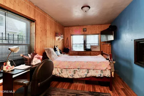Bedroom - 825 Secor Rd, Toledo, OH 43607 photo 1 of 8