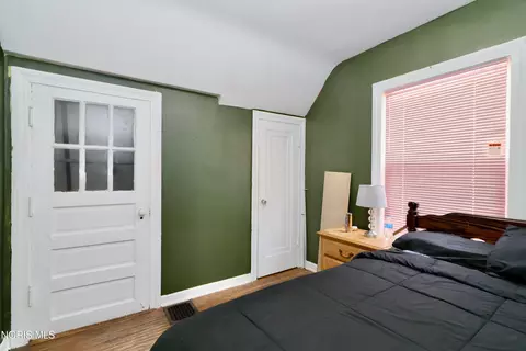 Bedroom - 825 Secor Rd, Toledo, OH 43607 photo 7 of 8