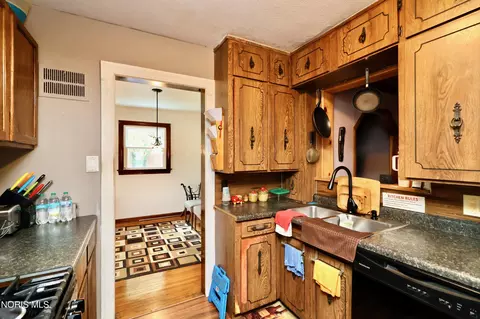 Kitchen - 825 Secor Rd, Toledo, OH 43607 photo 1 of 3