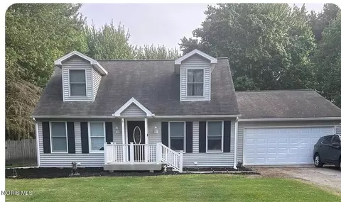 13435 Woodbrier Ln, Grand Rapids, OH 43522