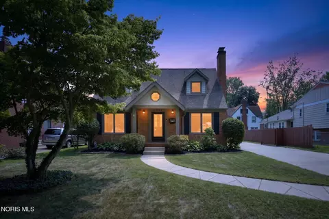 3217 Darlington Rd, Toledo, OH 43606