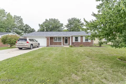 208 Westfield Ave, Defiance, OH 43512