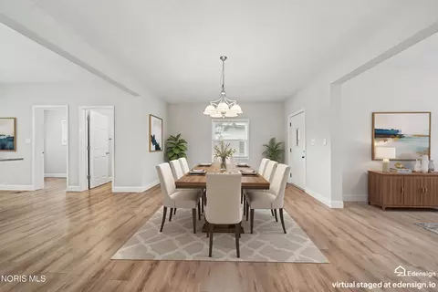 Dining - 622 E Franklin St, Kenton, OH 43326 photo 1 of 2