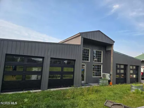 13554 Mohler Rd, Grand Rapids, OH 43522