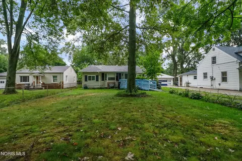 5333 Harvest Ln, Toledo, OH 43623