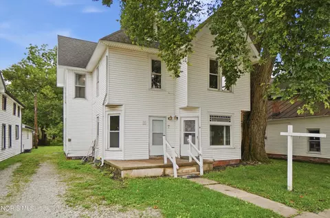107 S Findlay St, Haskins, OH 43525