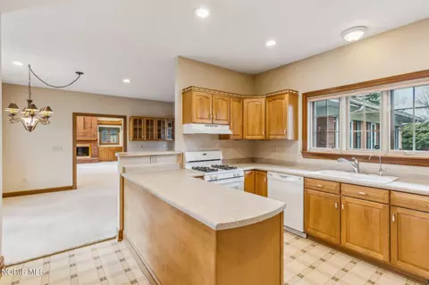 Kitchen - 803 Union St, Ada, OH 45810 photo 1 of 6