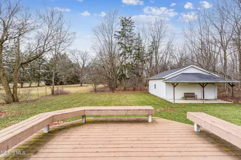 Exterior - 803 Union St, Ada, OH 45810 photo 15 of 17