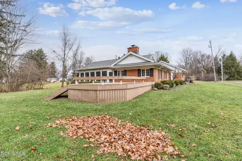 Exterior - 803 Union St, Ada, OH 45810 photo 16 of 17