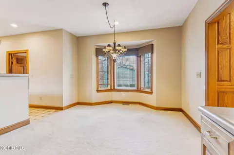 Dining - 803 Union St, Ada, OH 45810 photo 1 of 3